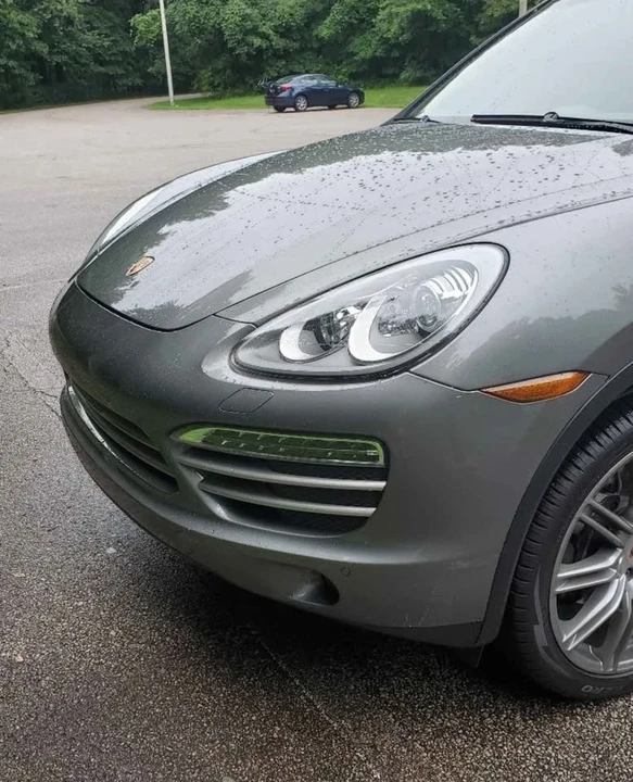 2014 Porsche 958 Cayenne S - Image 2 of 3