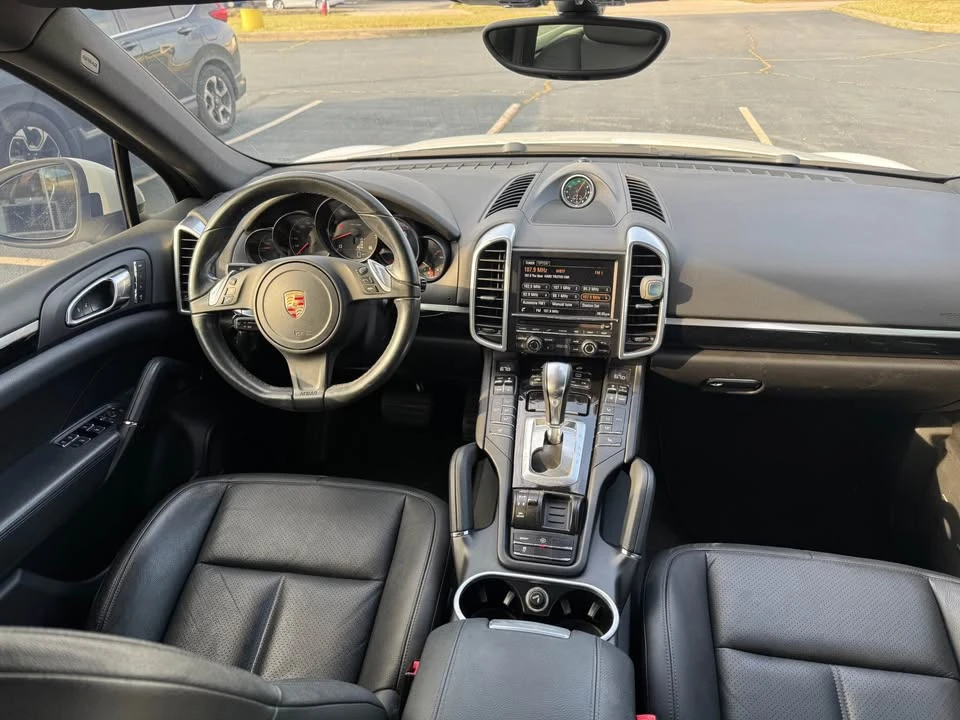 2014 Porsche 958 Cayenne S - Image 9 of 15