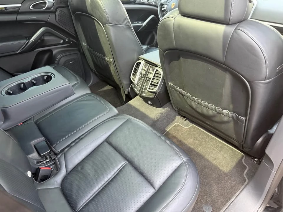2014 Porsche 958 Cayenne S - Image 11 of 14