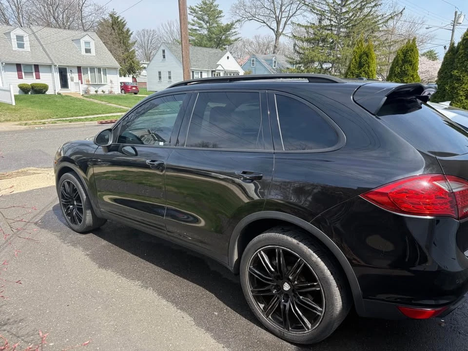 2014 Porsche 958 Cayenne S - Image 6 of 14