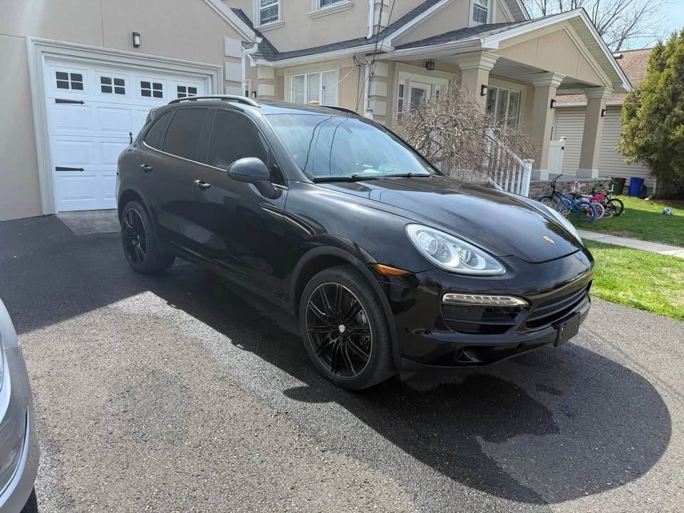 2014 Porsche 958 Cayenne S - Image 9 of 14