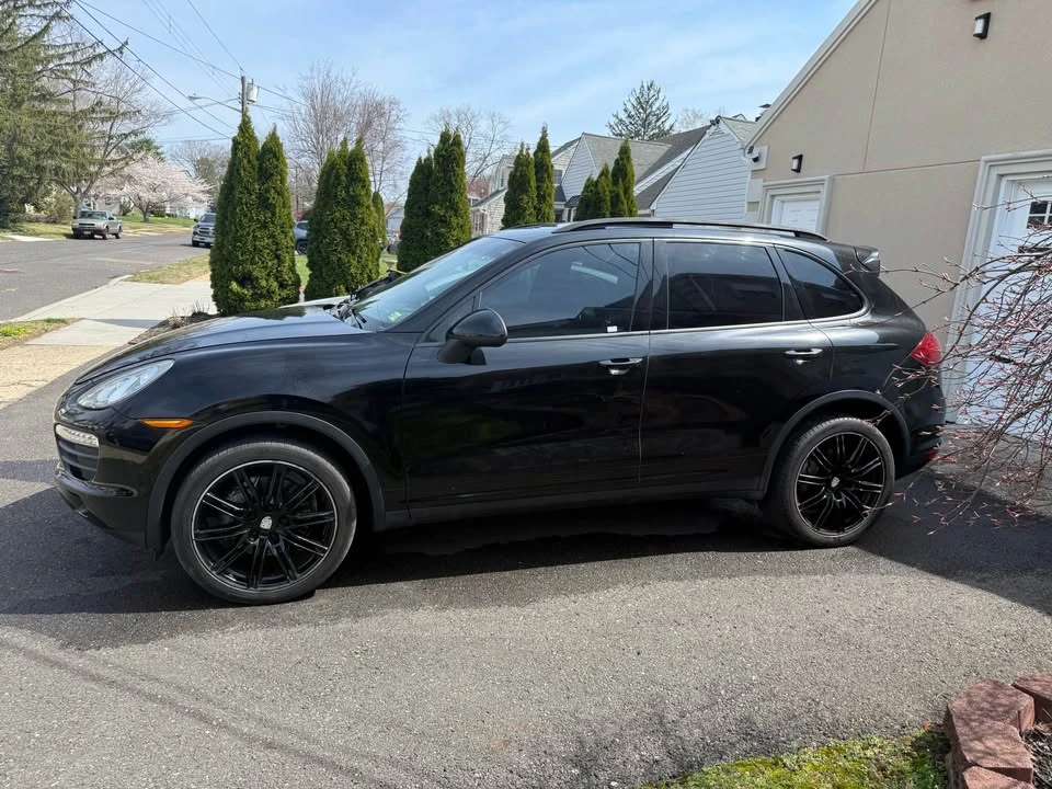 2014 Porsche 958 Cayenne S - Image 3 of 14