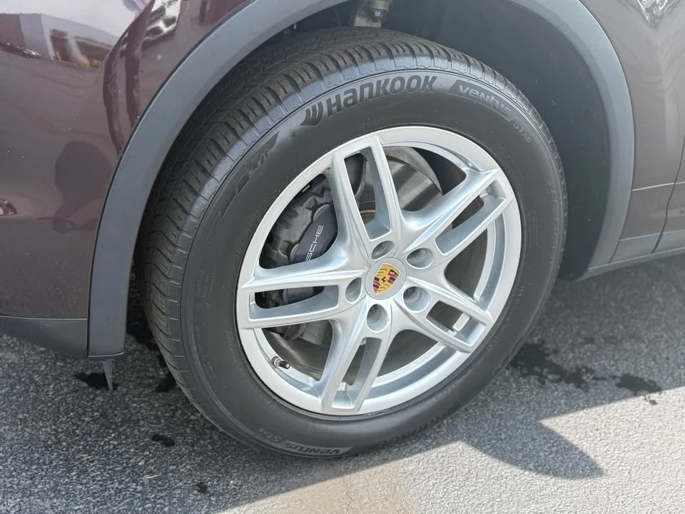 2014 Porsche 958 Cayenne S - Image 7 of 12