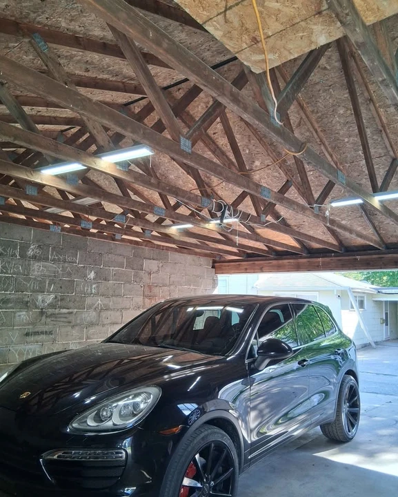 2014 Porsche 958 Cayenne S - Image 2 of 11