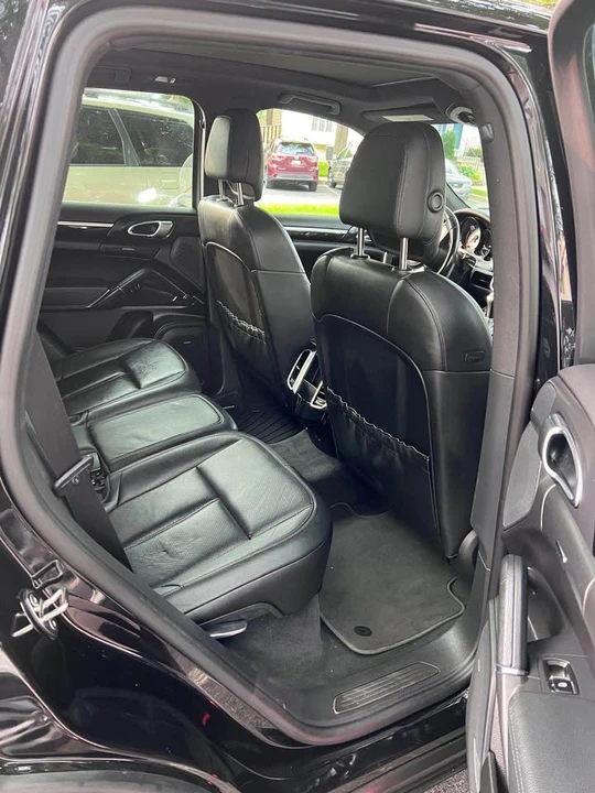 2014 Porsche 958 Cayenne S - Image 4 of 10