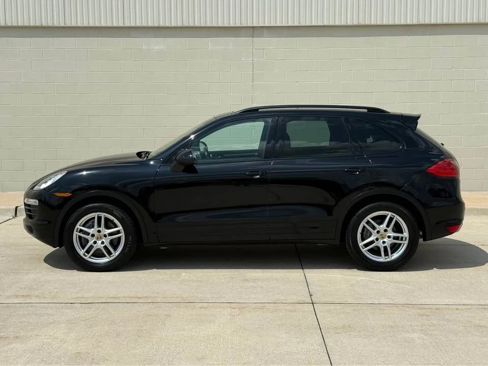 2014 Porsche 958 Cayenne S - Image 3 of 19