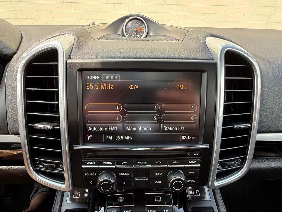 2014 Porsche 958 Cayenne S - Image 17 of 19