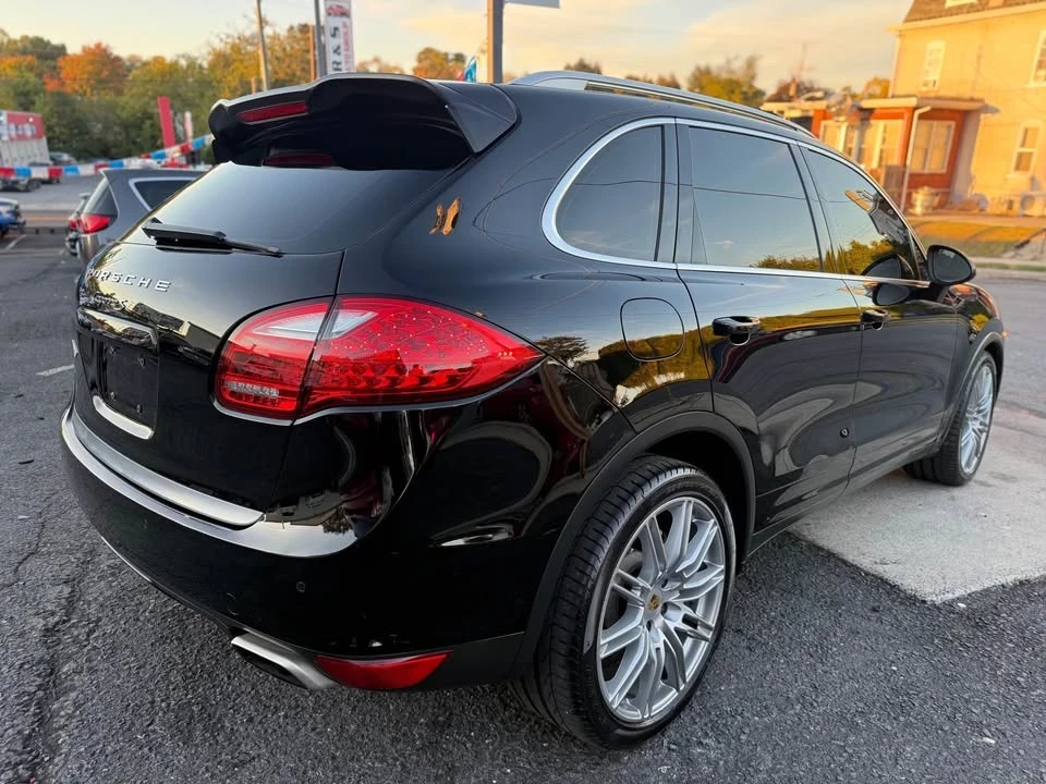 2014 Porsche 958 Cayenne S - Image 9 of 11