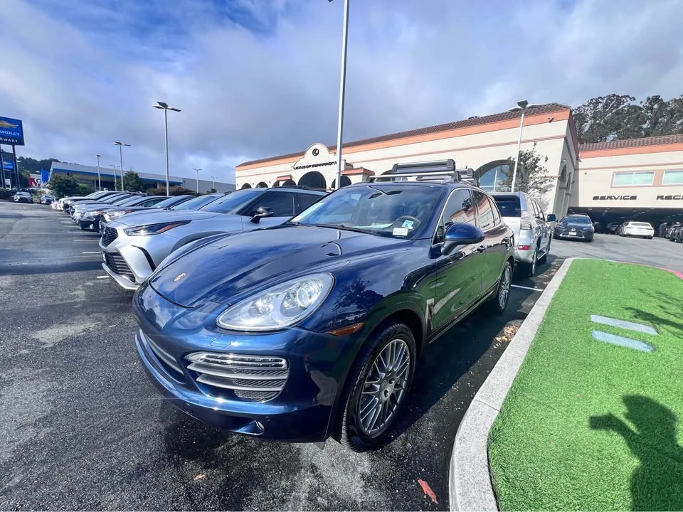 2014 Porsche 958 Cayenne S - Image 2 of 6
