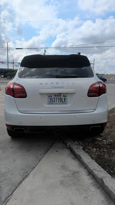 2014 Porsche 958 Cayenne S - Image 5 of 20
