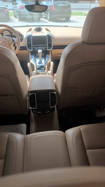 2014 Porsche 958 Cayenne S - Image 19 of 20