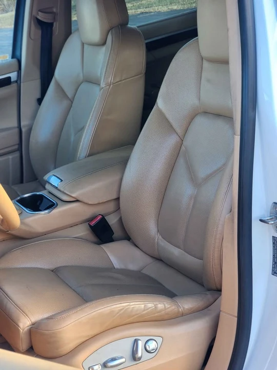 2014 Porsche 958 Cayenne S - Image 11 of 13