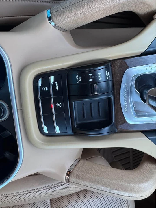 2014 Porsche 958 Cayenne S - Image 12 of 19