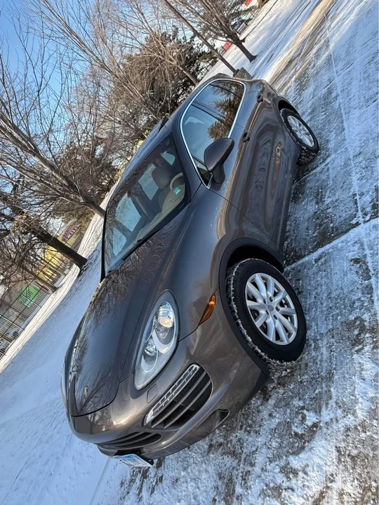 2014 Porsche 958 Cayenne S - Image 14 of 16