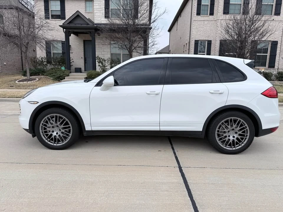 2014 Porsche 958 Cayenne S - Image 8 of 17