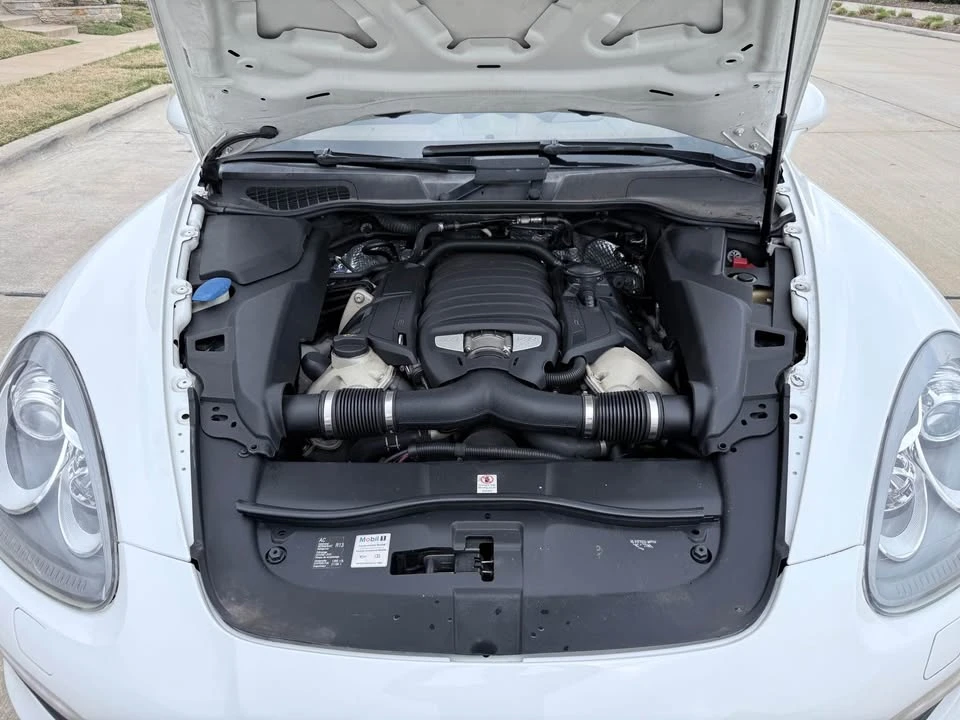2014 Porsche 958 Cayenne S - Image 16 of 17