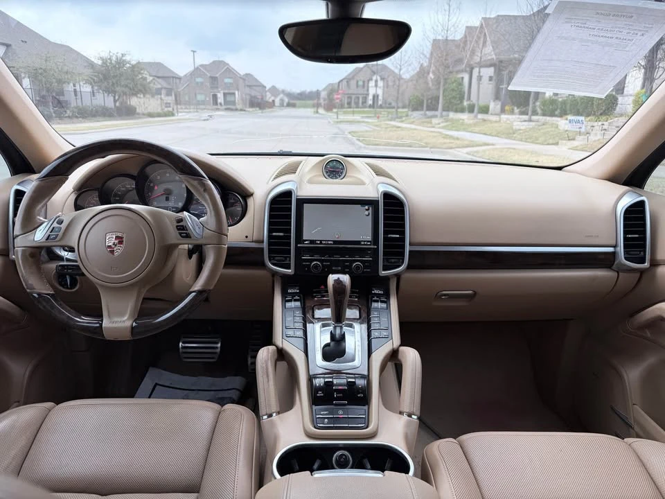 2014 Porsche 958 Cayenne S - Image 12 of 17
