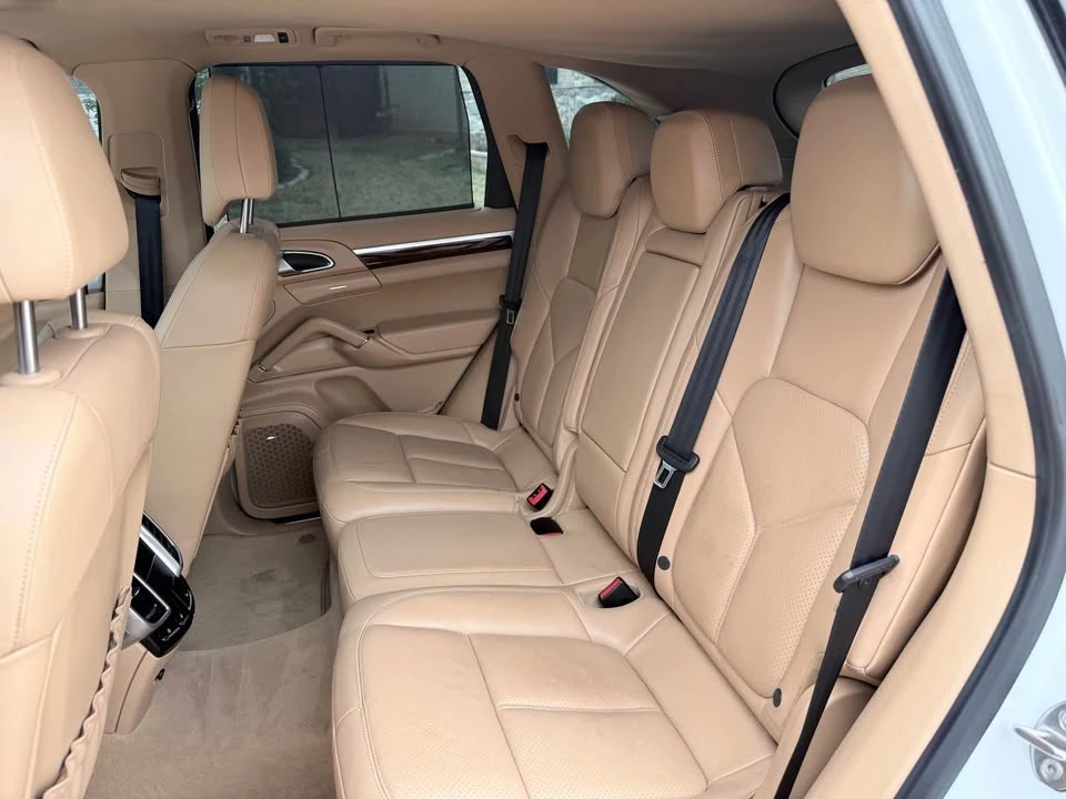 2014 Porsche 958 Cayenne S - Image 11 of 17
