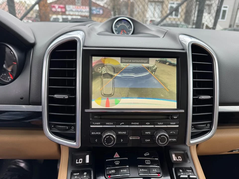 2014 Porsche 958 Cayenne S - Image 19 of 20