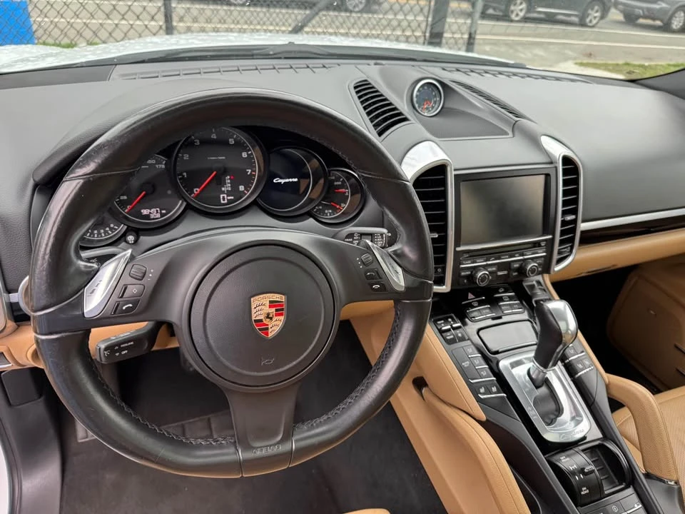 2014 Porsche 958 Cayenne S - Image 12 of 20