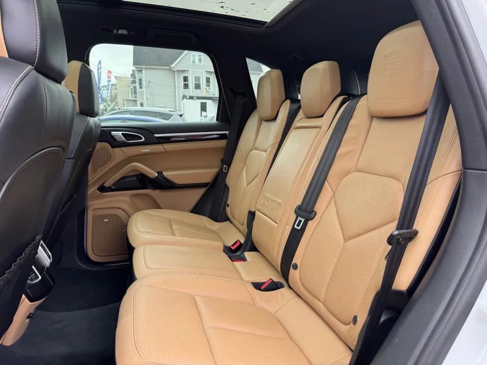 2014 Porsche 958 Cayenne S - Image 20 of 20