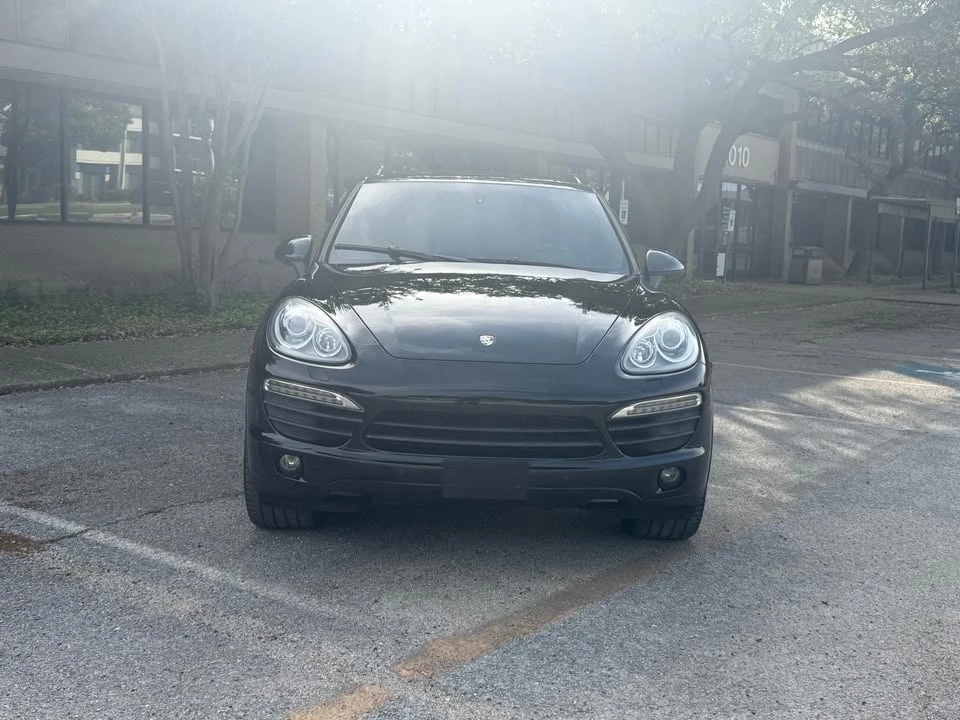 2014 Porsche 958 Cayenne S - Image 3 of 17