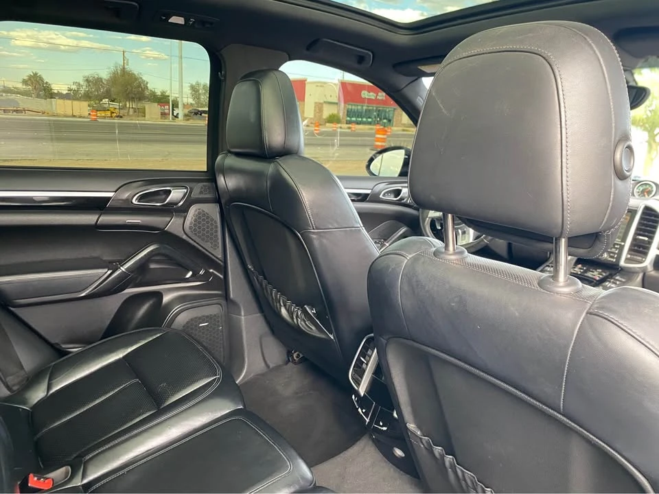 2014 Porsche 958 Cayenne S - Image 11 of 12