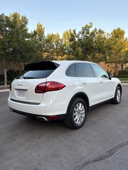 2014 Porsche 958 Cayenne S - Image 4 of 19