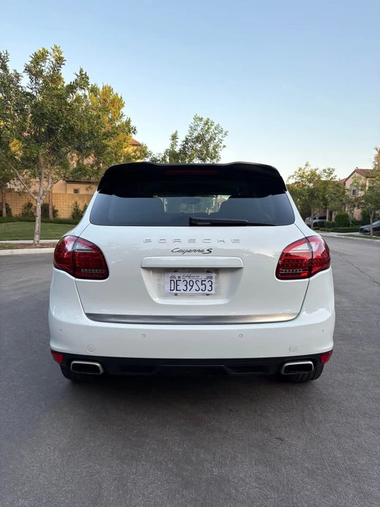 2014 Porsche 958 Cayenne S - Image 7 of 19
