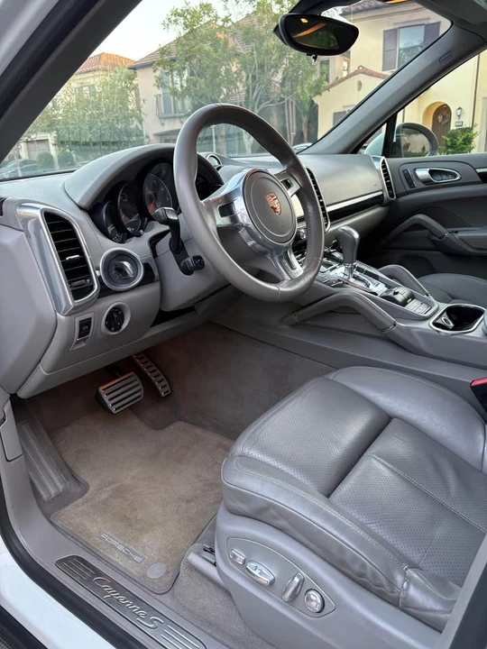 2014 Porsche 958 Cayenne S - Image 8 of 19