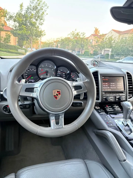 2014 Porsche 958 Cayenne S - Image 14 of 19