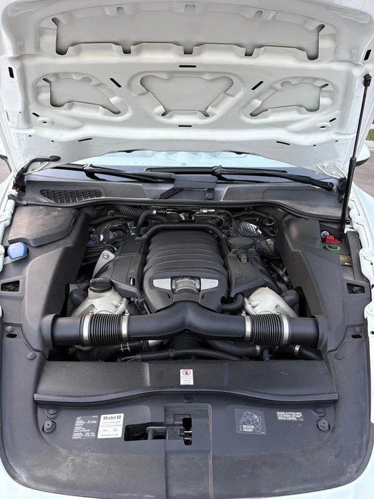 2014 Porsche 958 Cayenne S - Image 18 of 19