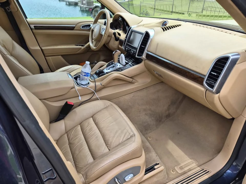 2014 Porsche 958 Cayenne S - Image 12 of 19
