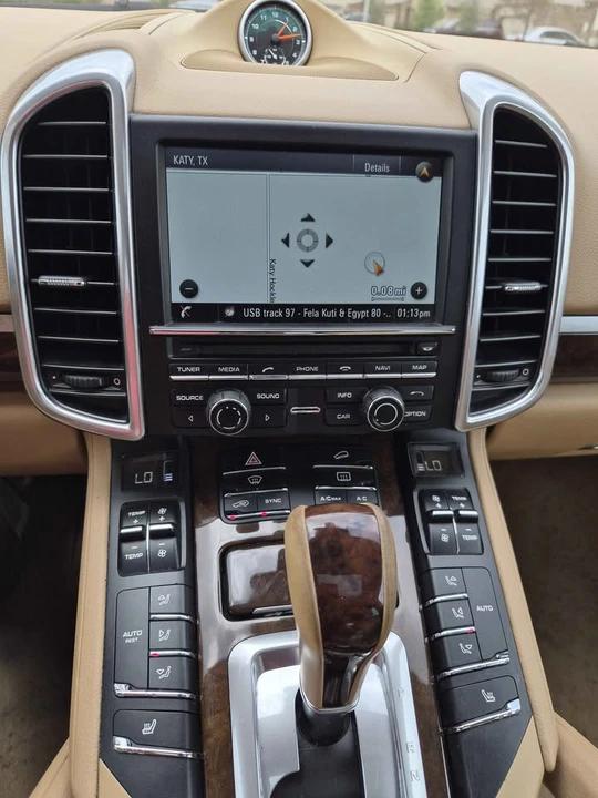 2014 Porsche 958 Cayenne S - Image 17 of 19