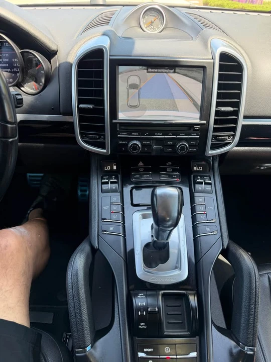 2014 Porsche 958 Cayenne S - Image 15 of 15