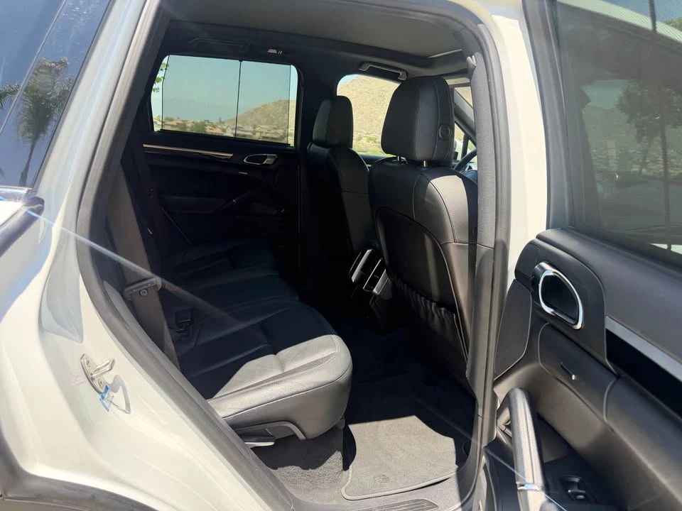 2014 Porsche 958 Cayenne S - Image 11 of 15