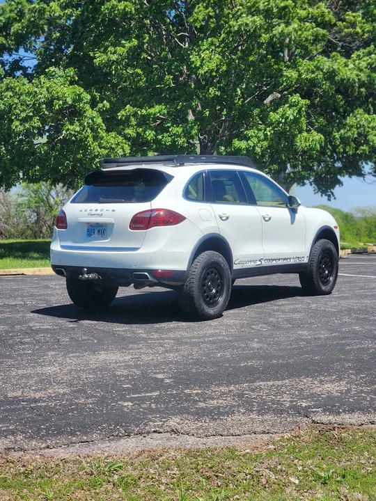2014 Porsche 958 Cayenne S - Image 7 of 16