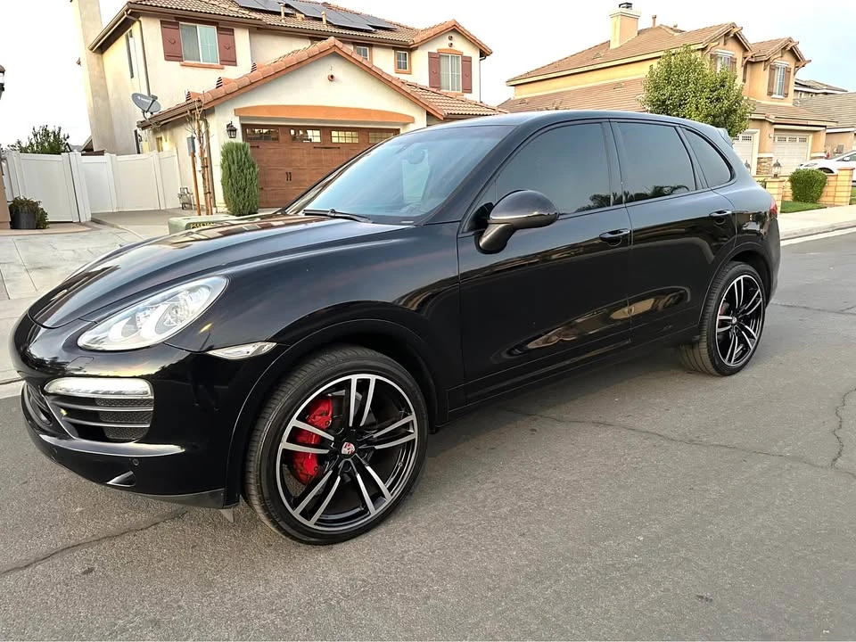 2014 Porsche 958 Cayenne S - Image 9 of 16