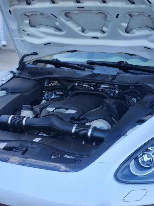 2014 Porsche 958 Cayenne S - Image 12 of 14