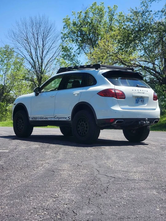2014 Porsche 958 Cayenne S - Image 5 of 16