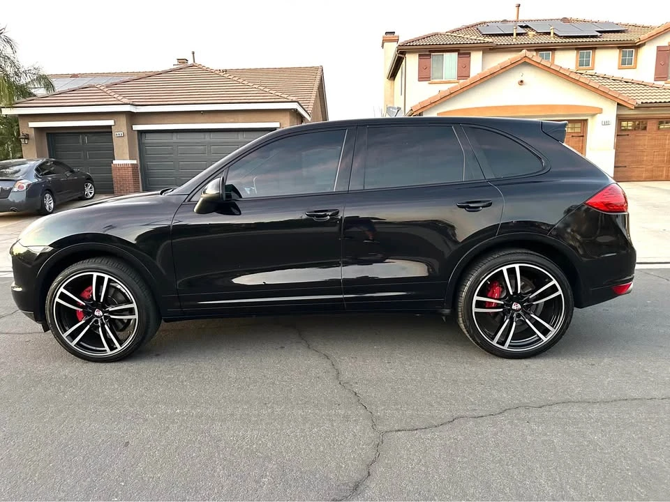 2014 Porsche 958 Cayenne S - Image 7 of 16