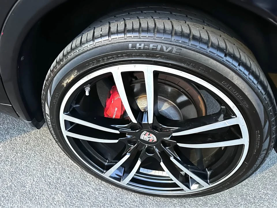 2014 Porsche 958 Cayenne S - Image 15 of 16