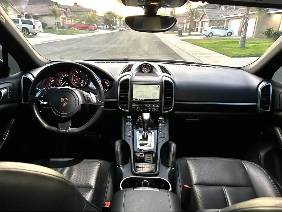 2014 Porsche 958 Cayenne S - Image 14 of 16