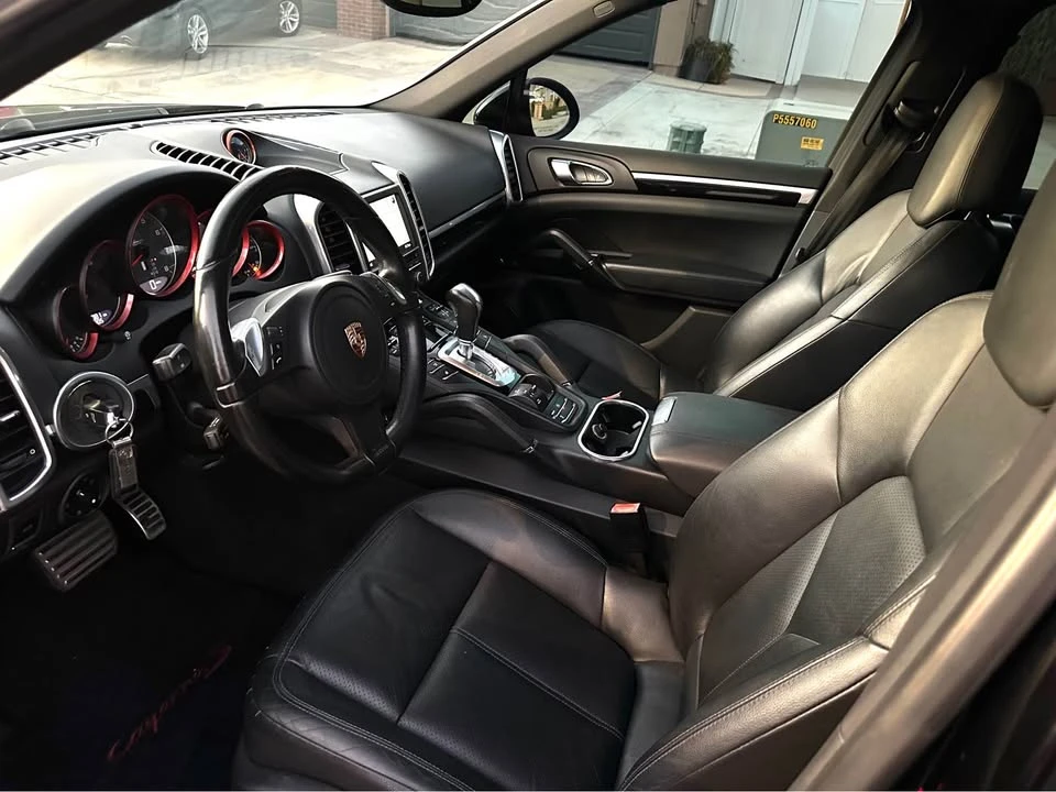 2014 Porsche 958 Cayenne S - Image 10 of 16