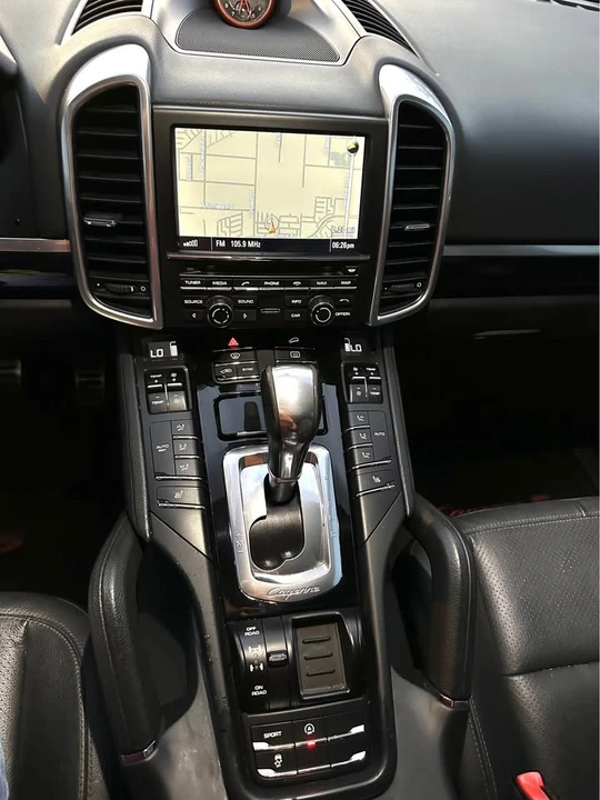 2014 Porsche 958 Cayenne S - Image 16 of 16