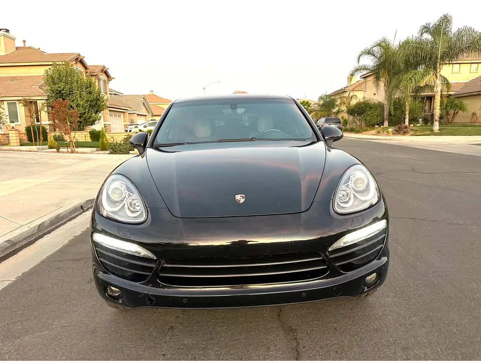 2014 Porsche 958 Cayenne S - Image 3 of 16