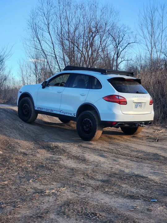 2014 Porsche 958 Cayenne S - Image 7 of 16