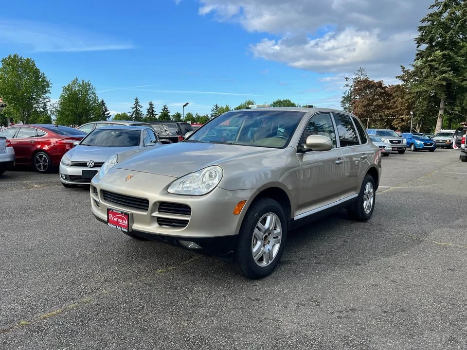2014 Porsche 958 Cayenne S - Image 2 of 16
