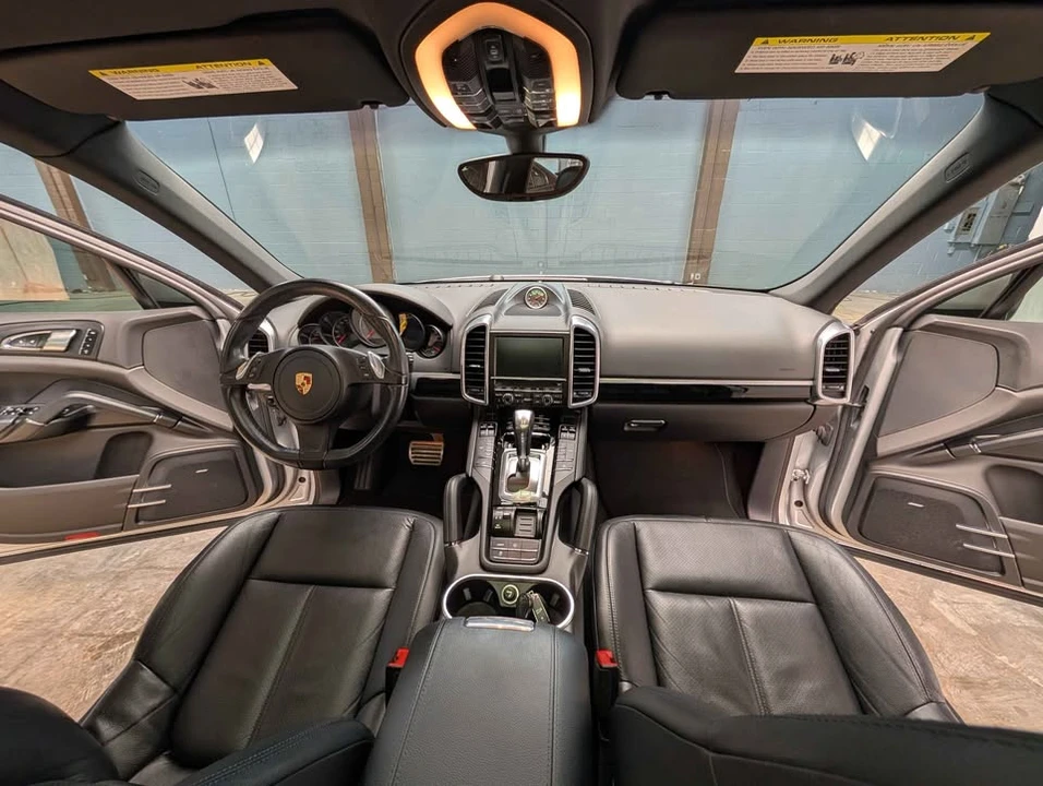 2014 Porsche 958 Cayenne S - Image 6 of 12