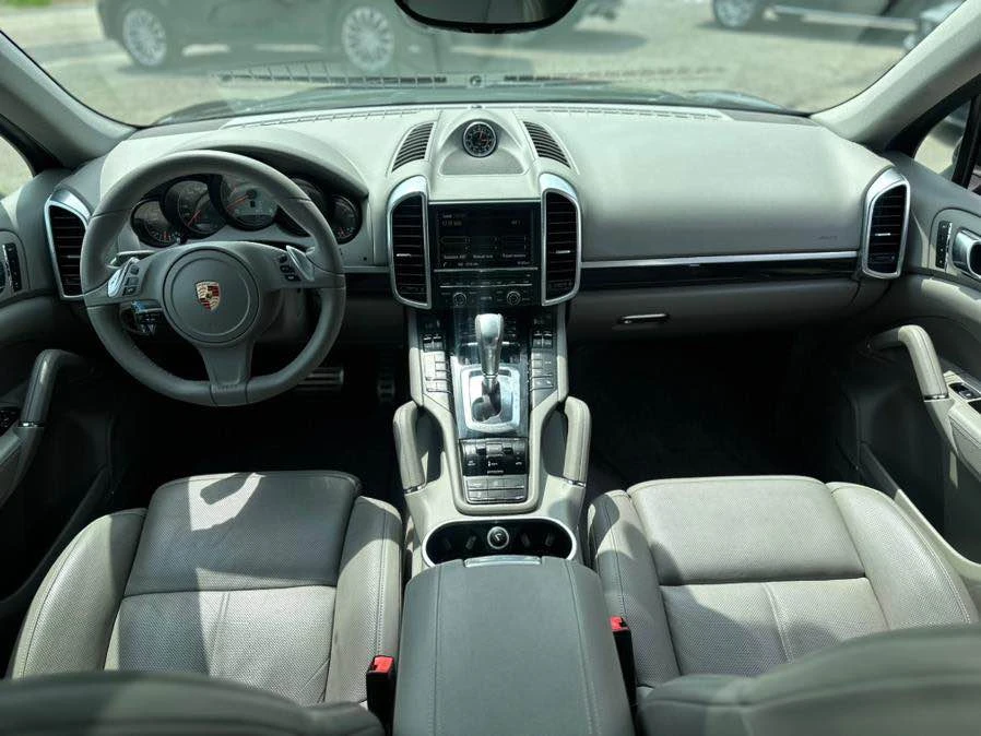 2014 Porsche 958 Cayenne S - Image 7 of 15
